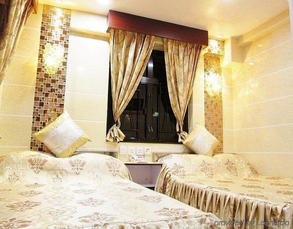 New Chung King Mansion Guest House - Tower C Гонконг Екстер'єр фото